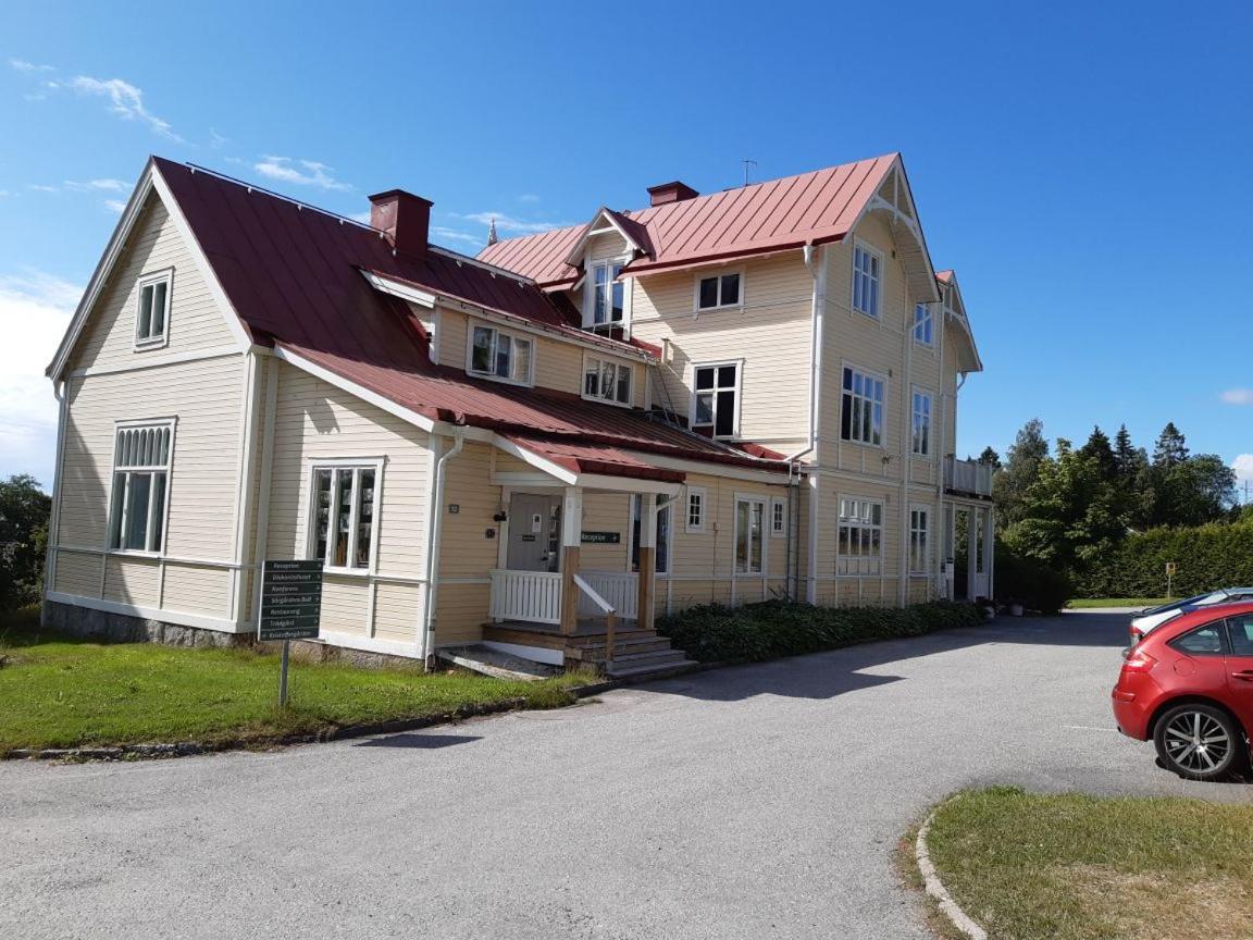 Soergardens Logi Bed and Breakfast Härnösand Eksteriør billede